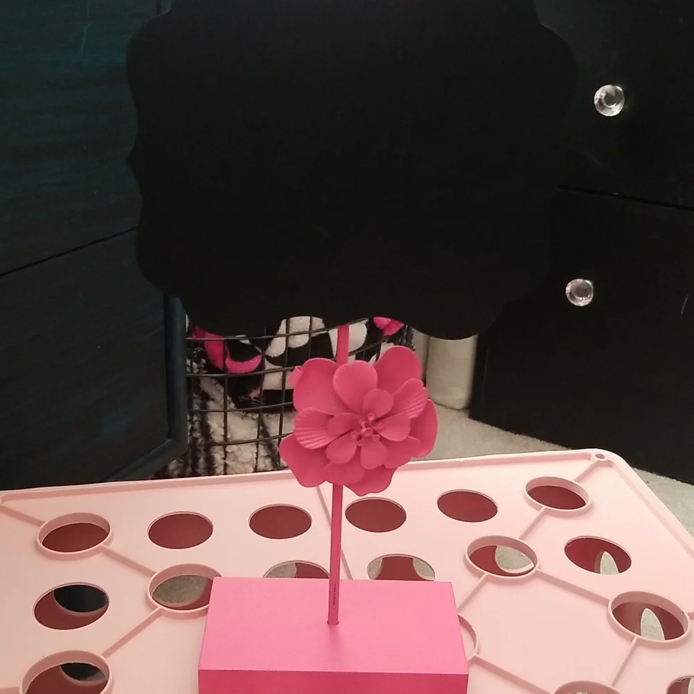no brand flower desk
