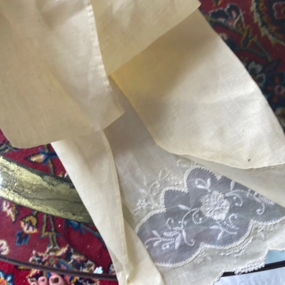 Vintage ups embroidered fine