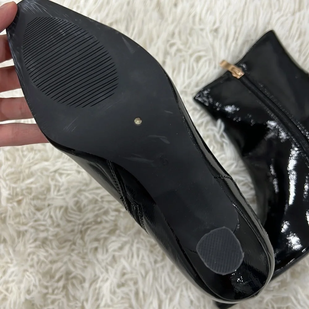 Billini full upper kicked