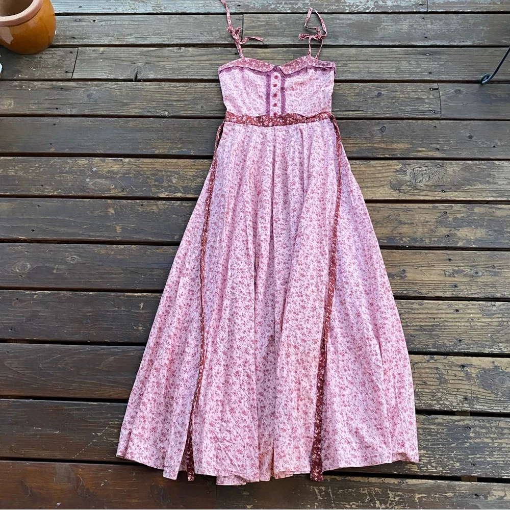 Vintage handmade gunnesax style dress bohemian