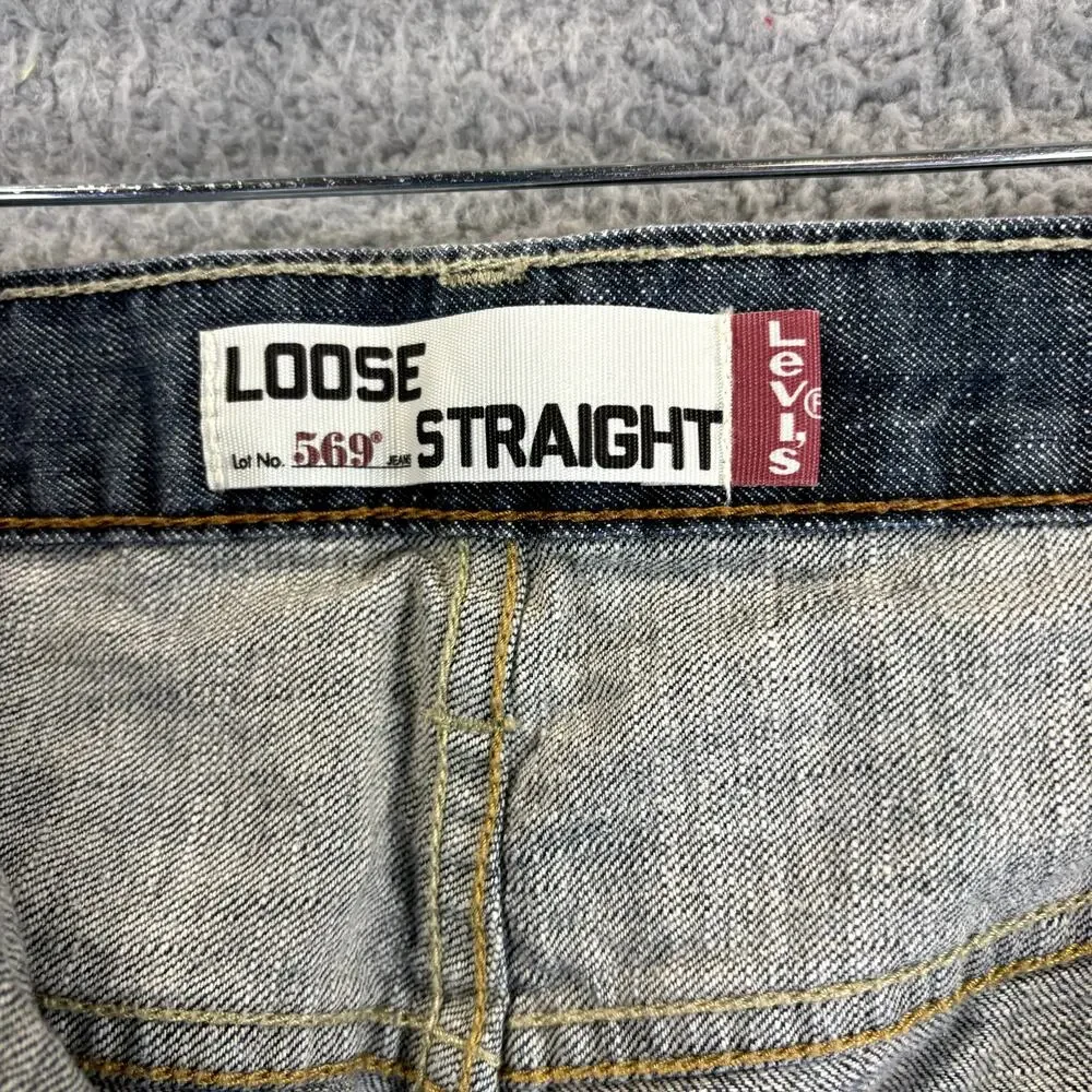 Levis jeans flat thank