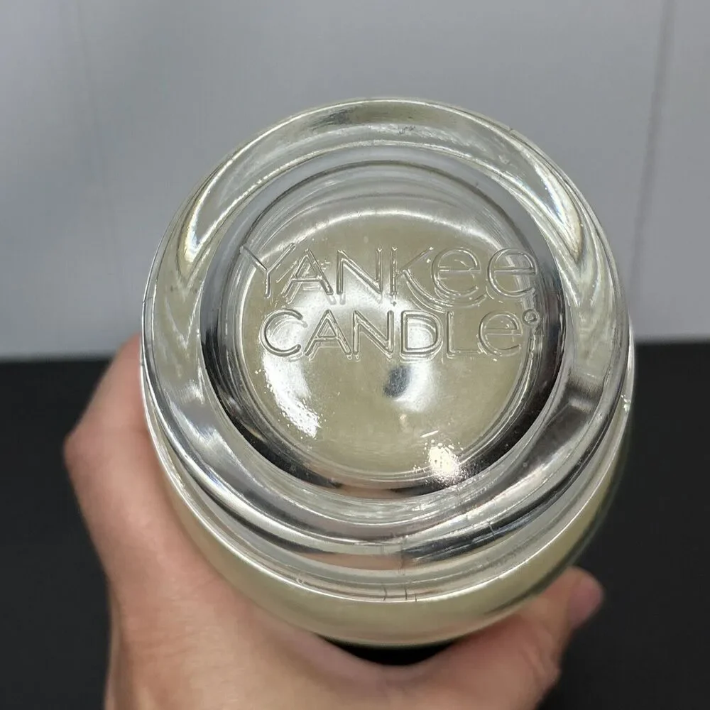 Yankee Candle used please