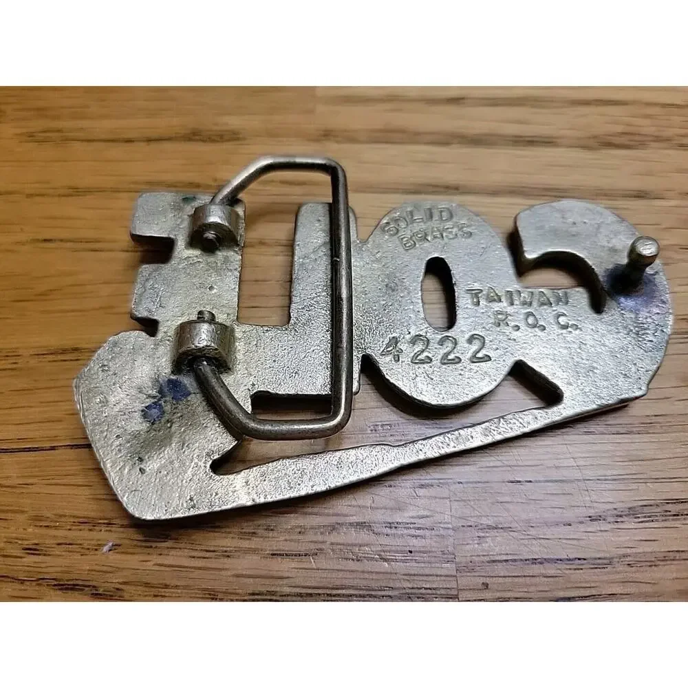 Baron Buckles add touch