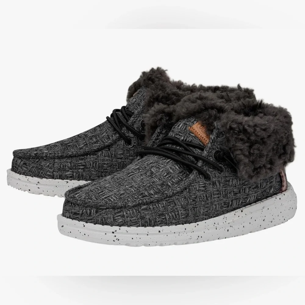 Hey Dude Wendy Black Fold Stitch Cozy Shoes Youth T (Little Boy) 1 New in box!