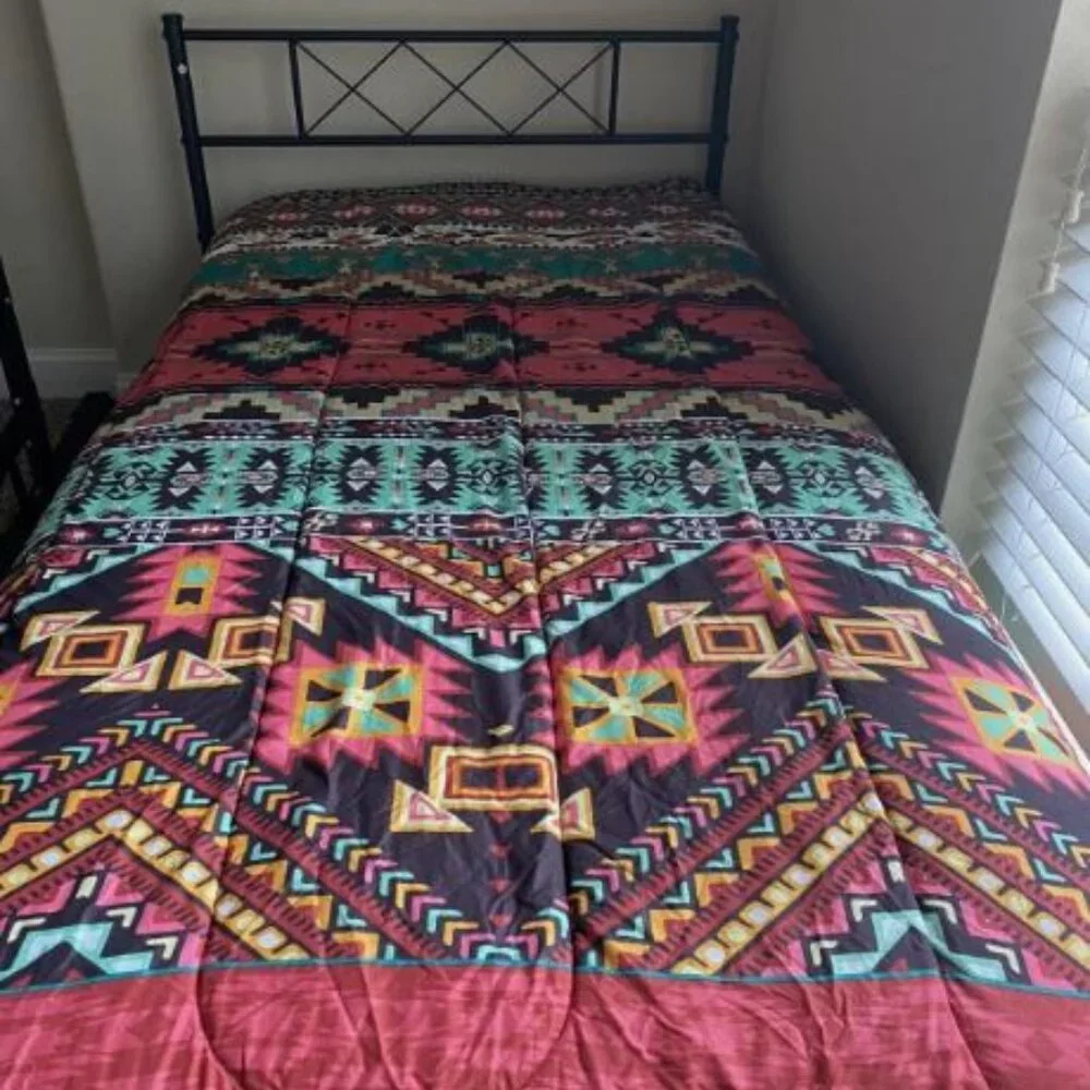 Twin Comforter - Aztec Geometric Print Bedding, Ultra-Soft Quilt
