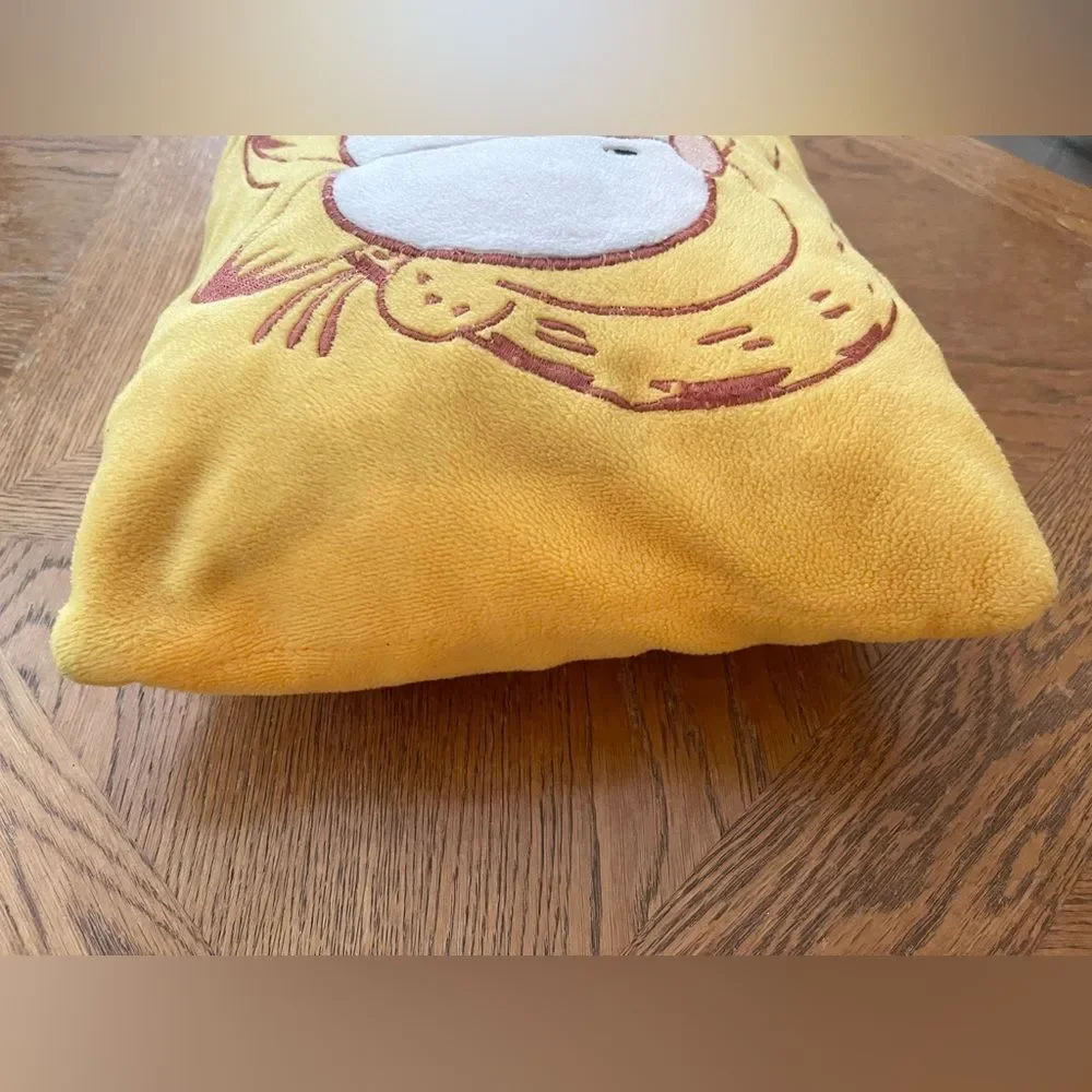 N/A garfield throw
