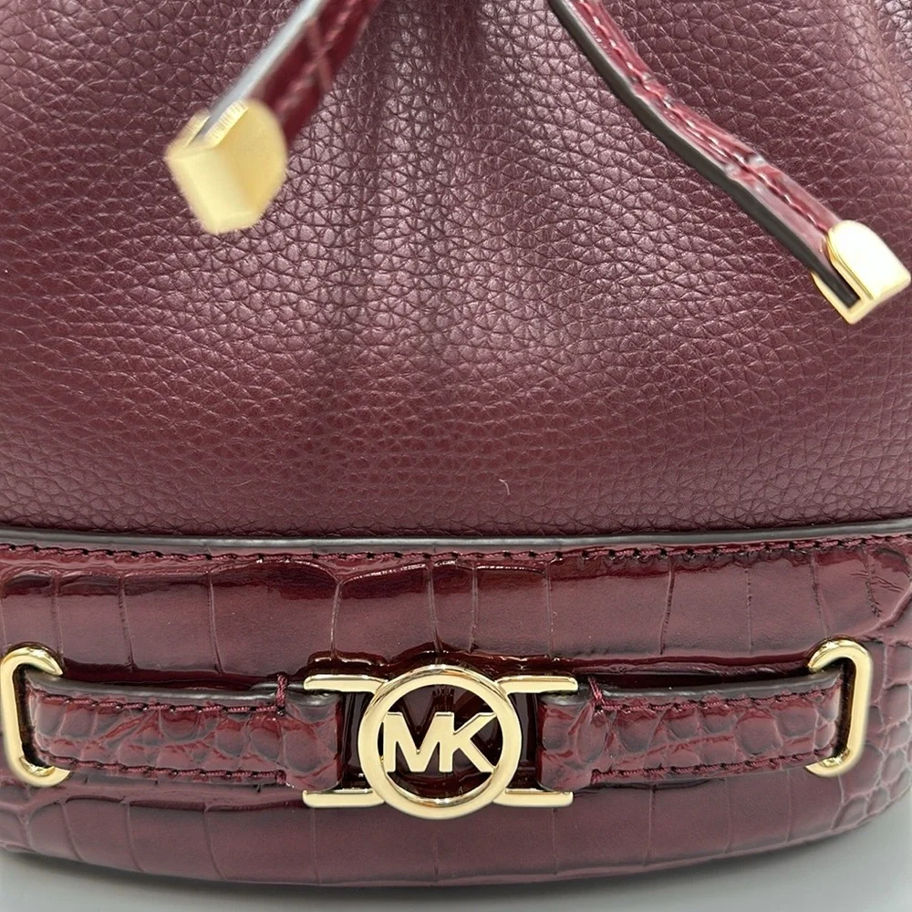 MICHAEL KORS Reed Medium Pebbled Leather Bucket Bag Satchel Crossbody Oxblood