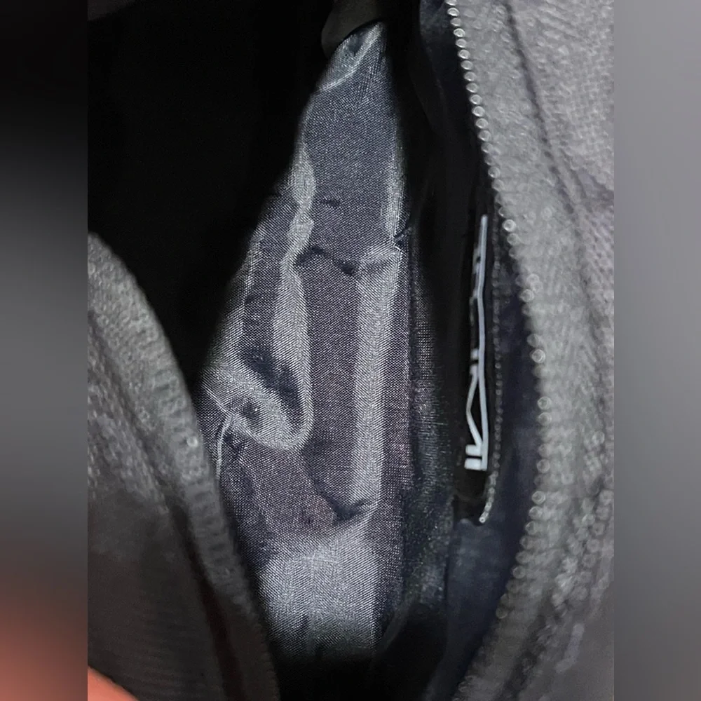 Tumi excellent used