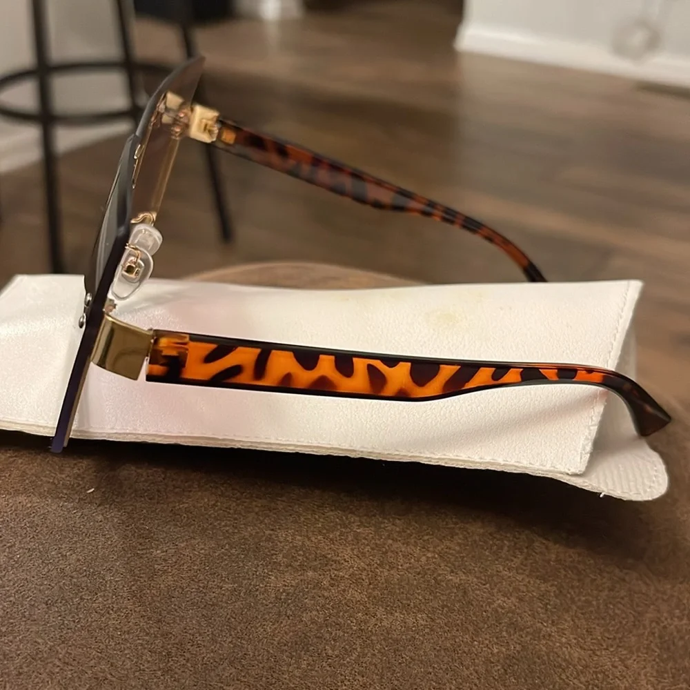 Woman’s glasses