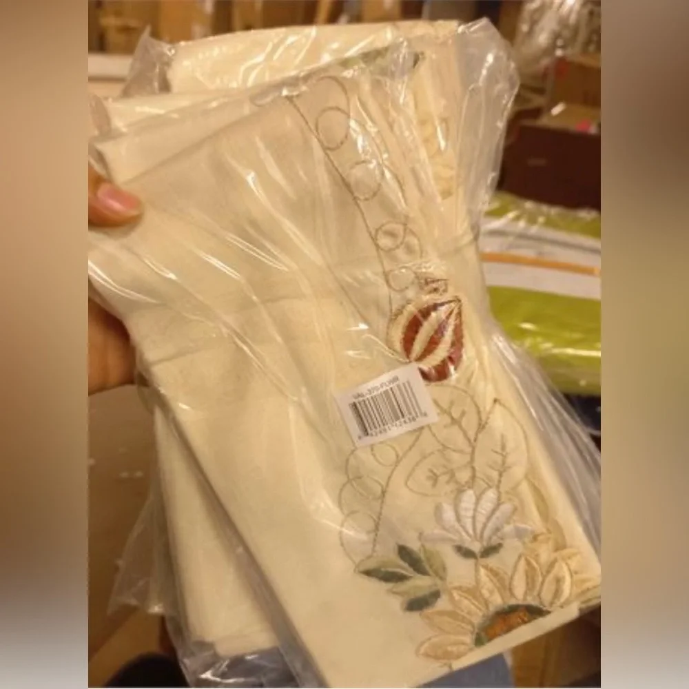 Sweet Home Collection deluxe faux