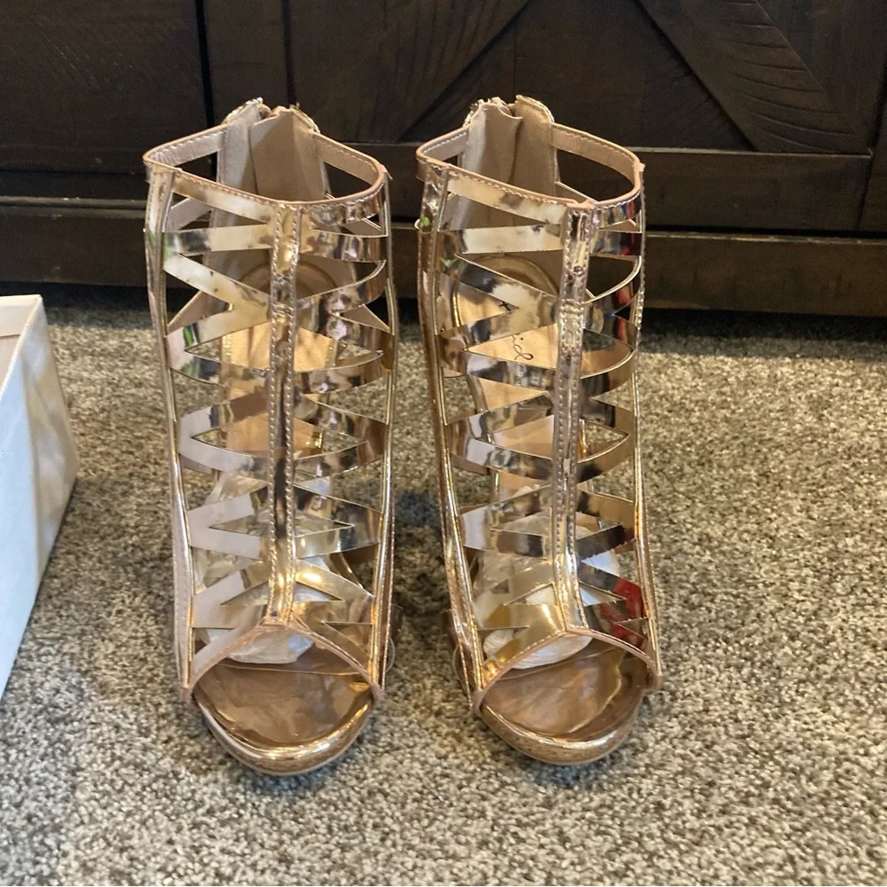 Qupid Rose Gold Heels - Glee-329 - Size 8.5