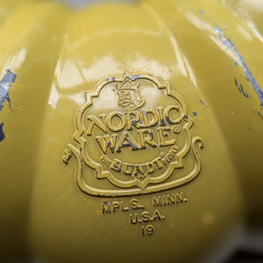 Nordic Ware different see scratches