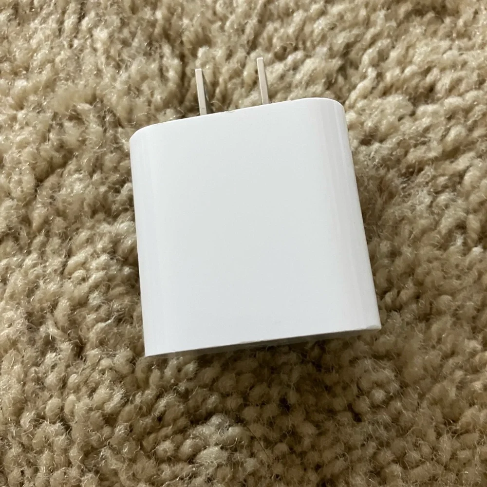 White Silver Apple 20W USB-C Power Adapter