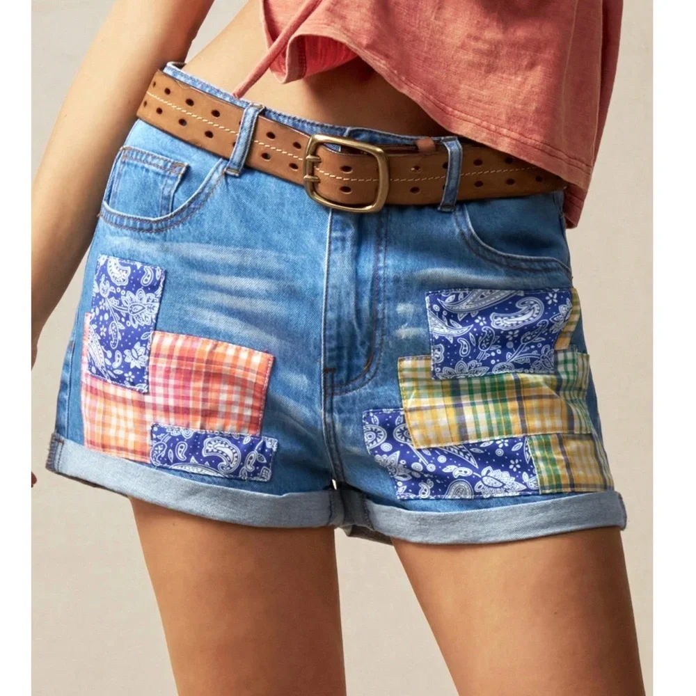 Medium Wash Paisley Floral Print Patch Cuff Denim jean Shorts