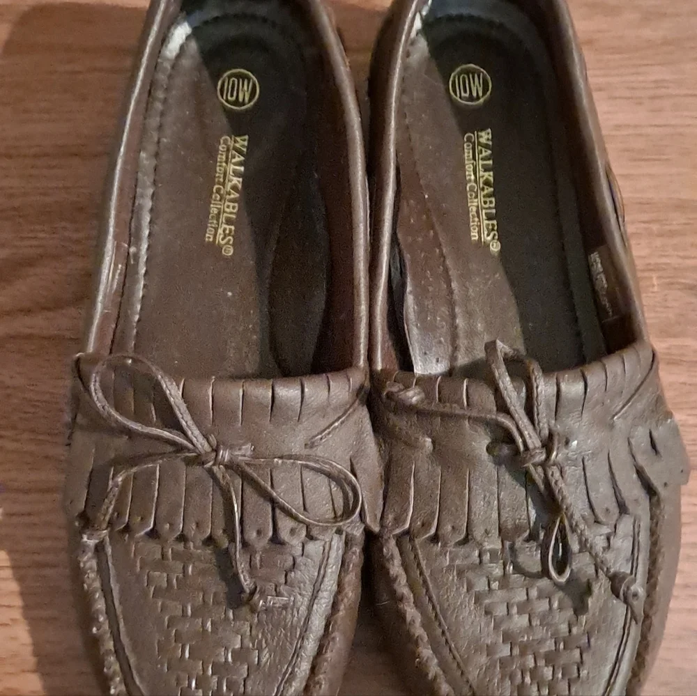 Walkables like slip collection