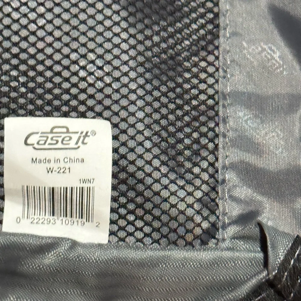 Case-It The Classic Zipper Binder 2 Inch Rings Comes with Shoulder Strap unisex