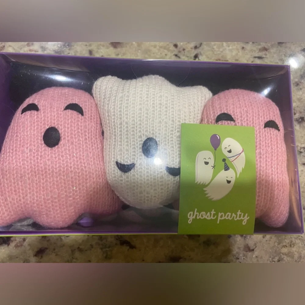 Ghost Party Pink & White Ghost 6ft Garland w/poms nwt