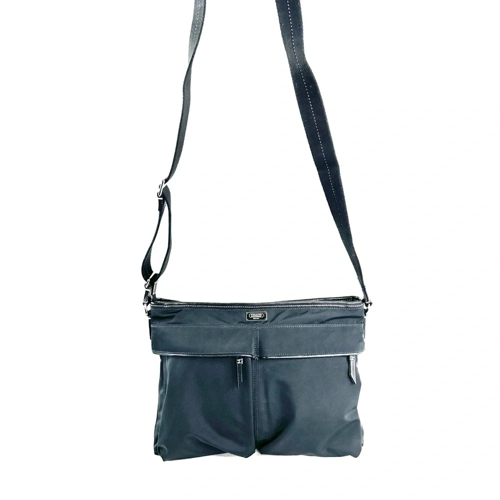 Coach Unisex 70209 Black Nylon Messenger Crossbody Bag Super Rare Singapore