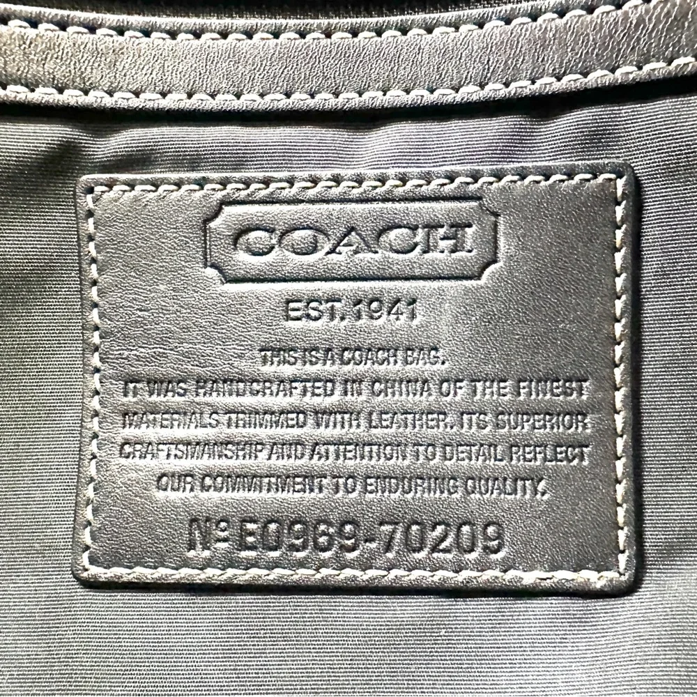 Coach long 12” them