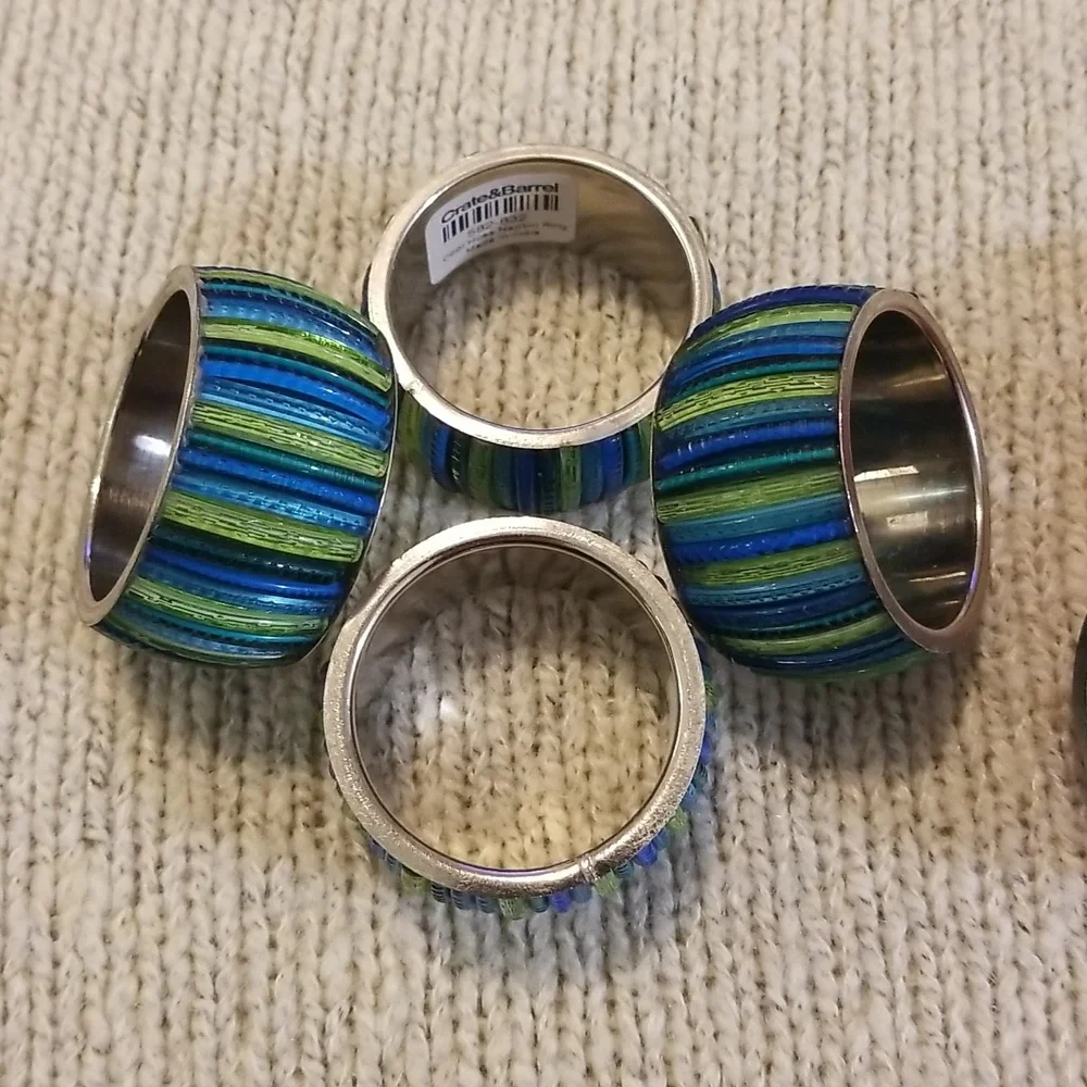 8 Crate&Barrel Napkin Rings Set