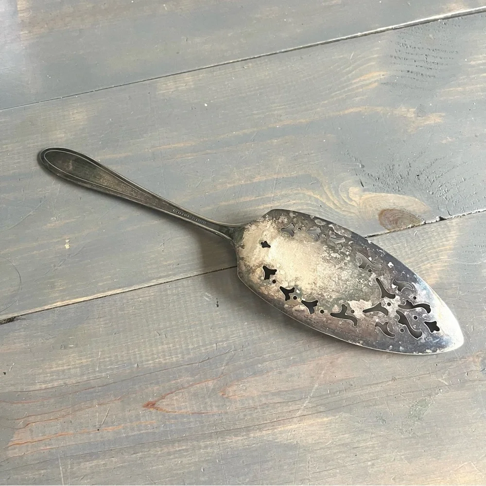 Vintage peerless silver