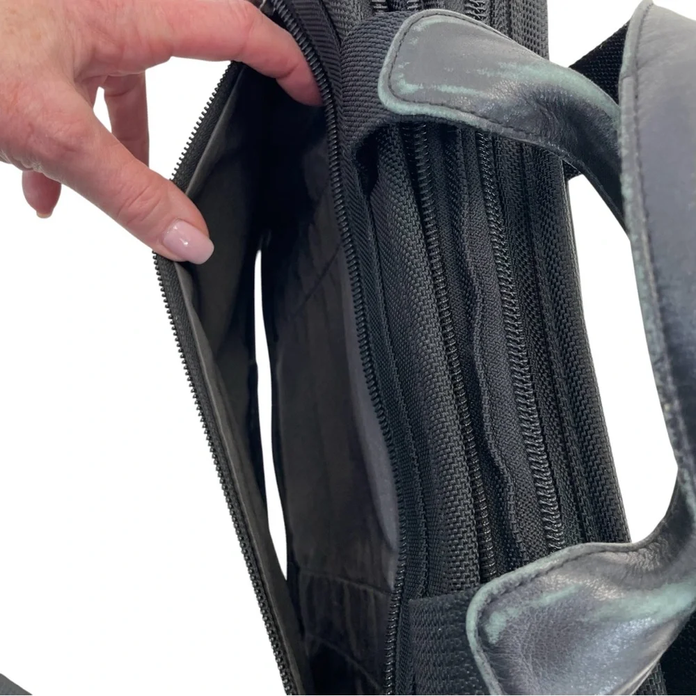 Tumi nylon portfolio