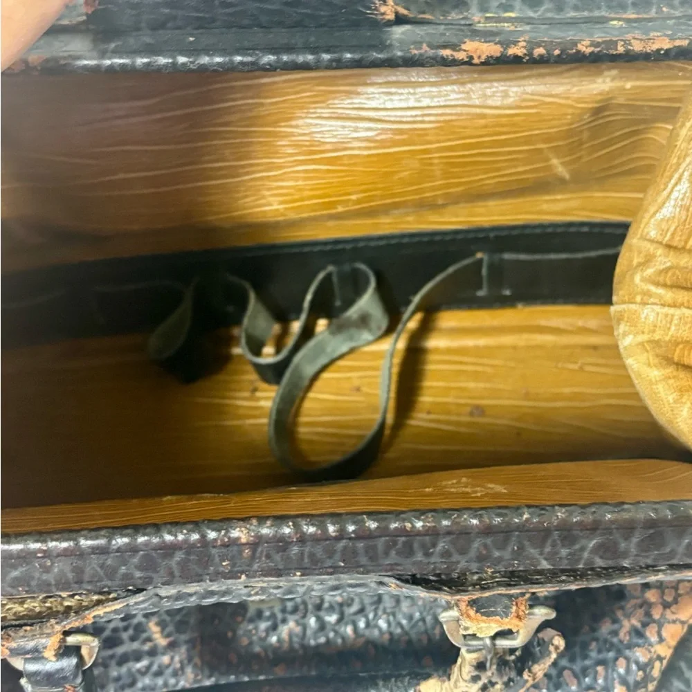 N/A vintage textured