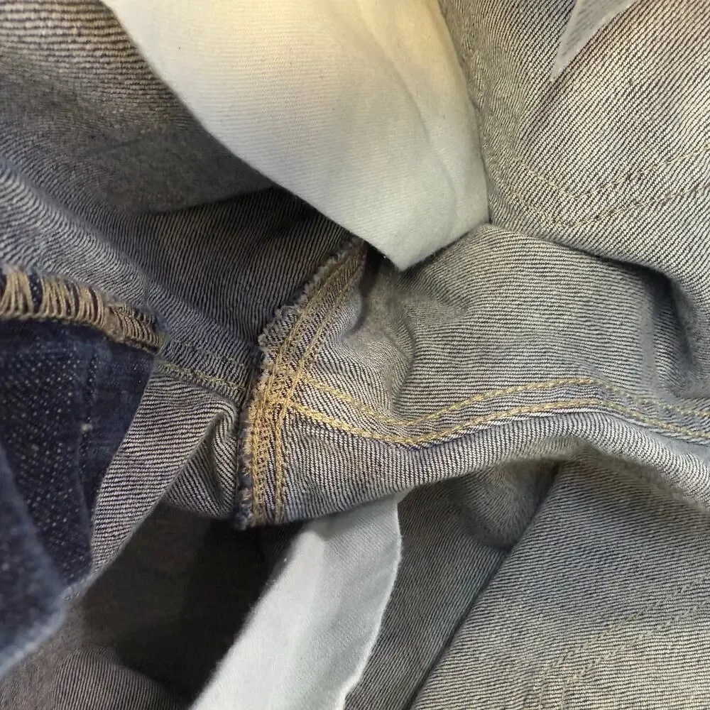 Levis levi men