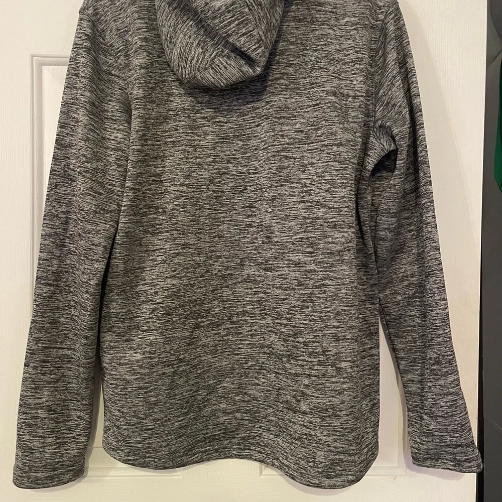 Under Armour size medium