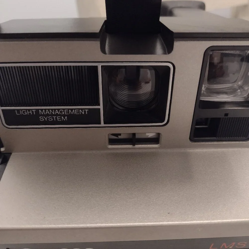 Vintage Polaroid Sun 600 LMS Instant Camera untested as is