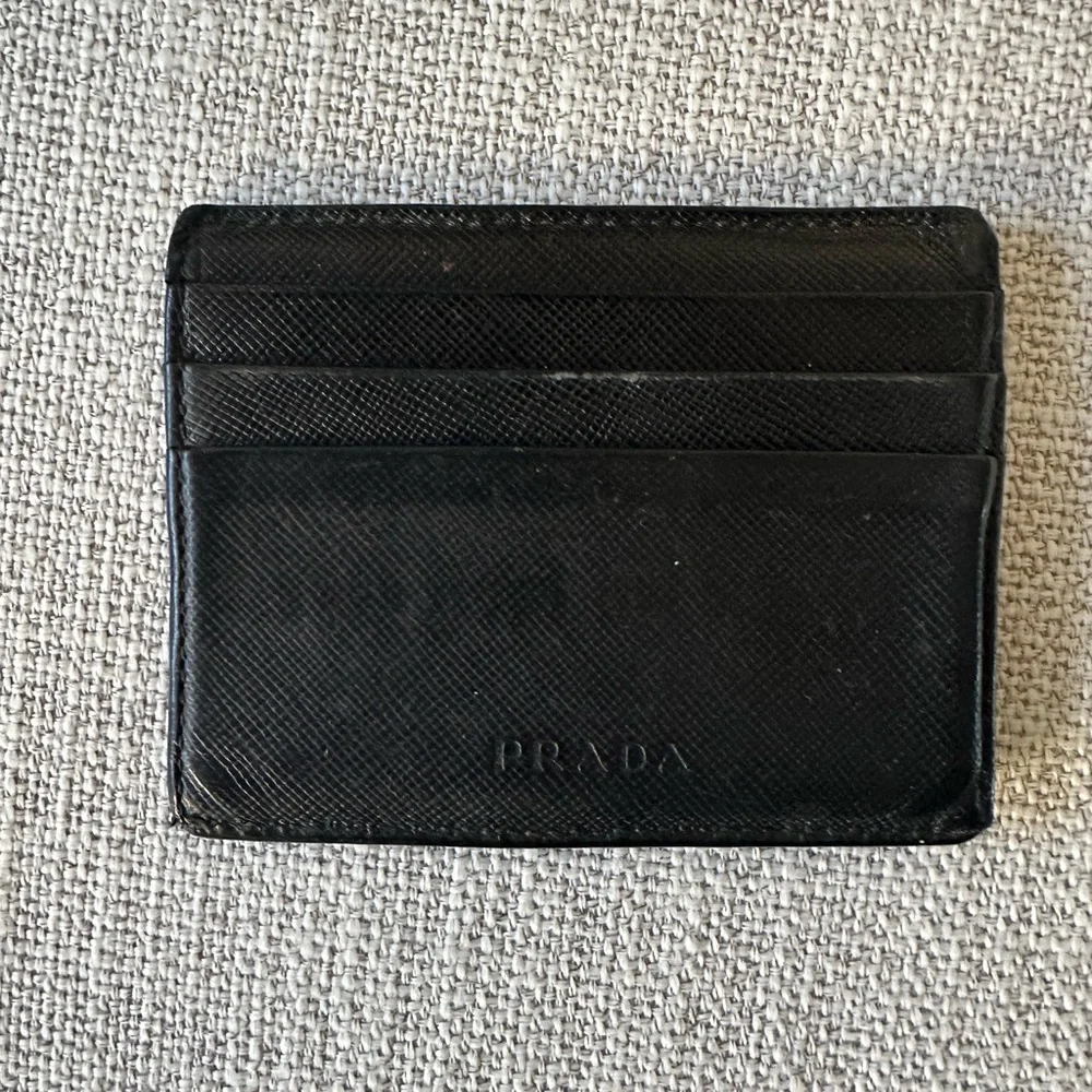 Prada vintage men’s black credit card holder