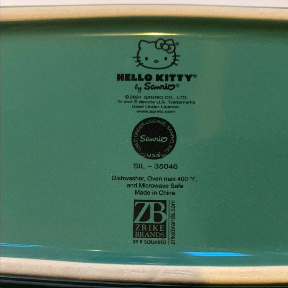 Hello Kitty Green Ceramic Baking Dish - Features design for the holiday season.