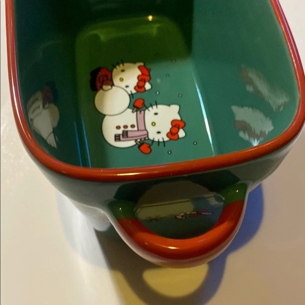 Hello Kitty design breads