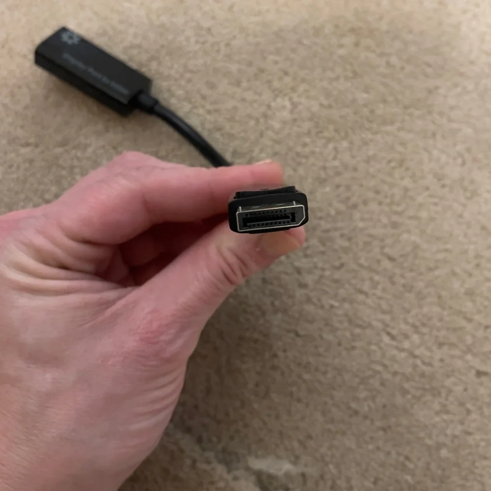 Display Port to HDMI adapter