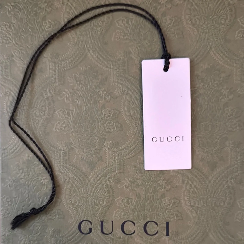 Gucci stylish tag