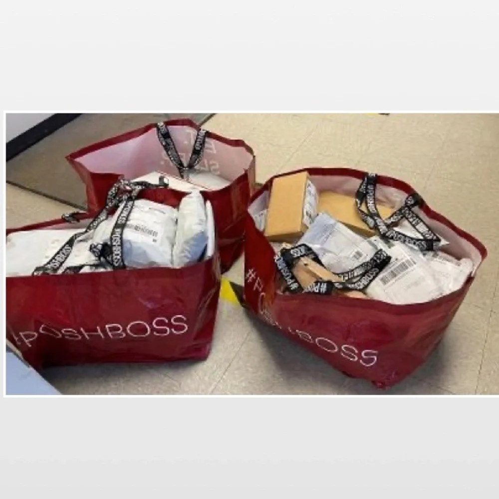 New POSHBOSS Swag Bundle With #POSHBOSS Tote & #POSHBOSS Tumbler