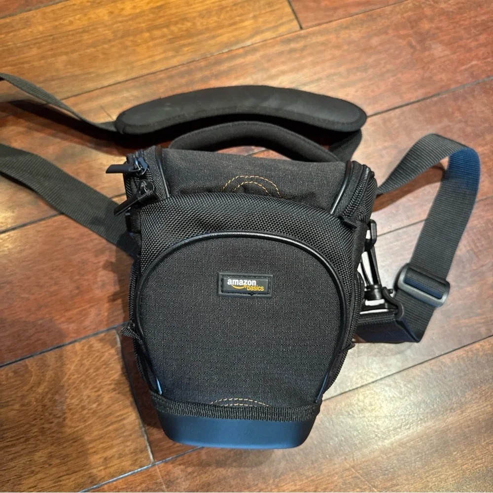 Amazon Basics Holster Camera Case Bag for DSLR Cameras Black Detachable Strap
