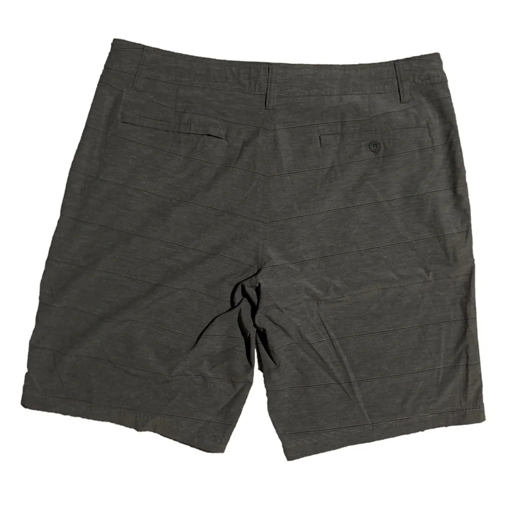 Hang Ten great zipper