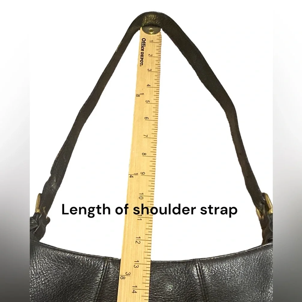 Vintage pebbled leather GUESS bag in black