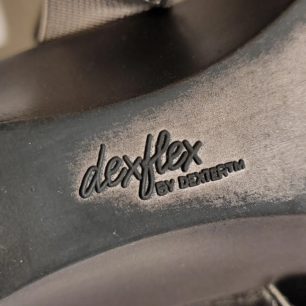 Dexter women size