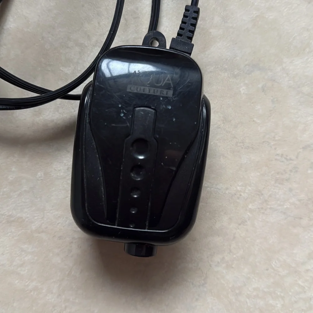 Aqua Culture 5-15 Gallon Single Outlet Aquarium Air Pump