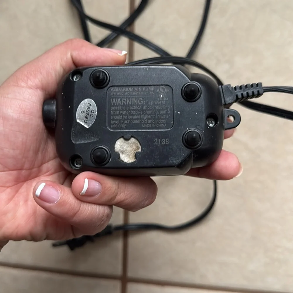 Aqua Culture 5-15 Gallon Single Outlet Aquarium Air Pump