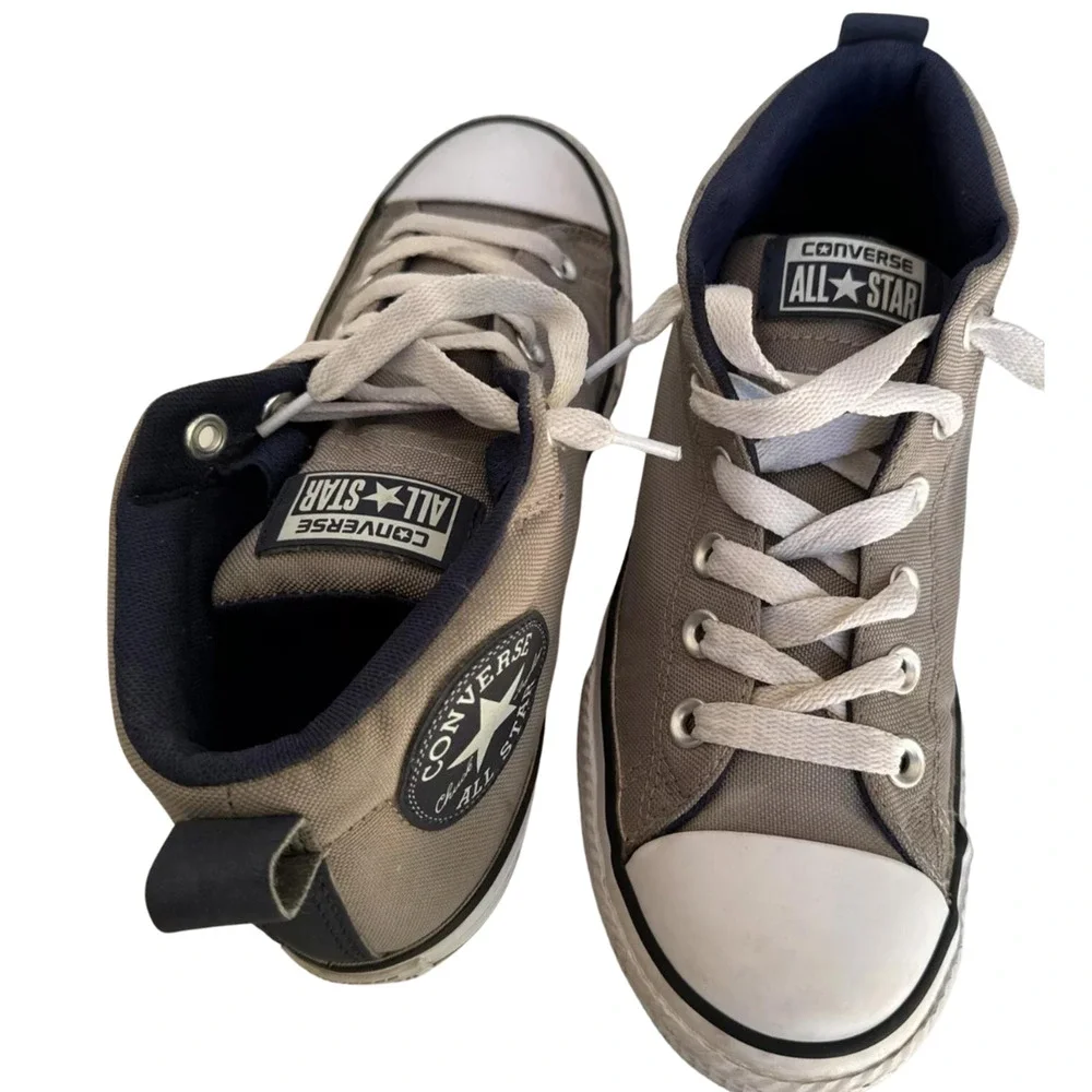 Converse junior shoes