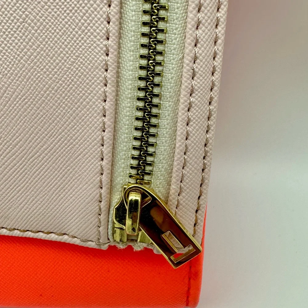 Ted Baker measurements this bag