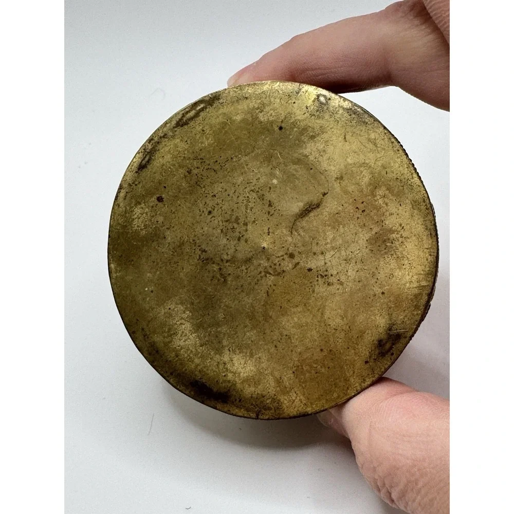 Vintage Round Brass Filigree Asian Indian Trinket Pill Snuff Box turquoise Red