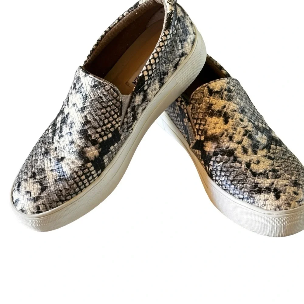 Steve Madden steve madden