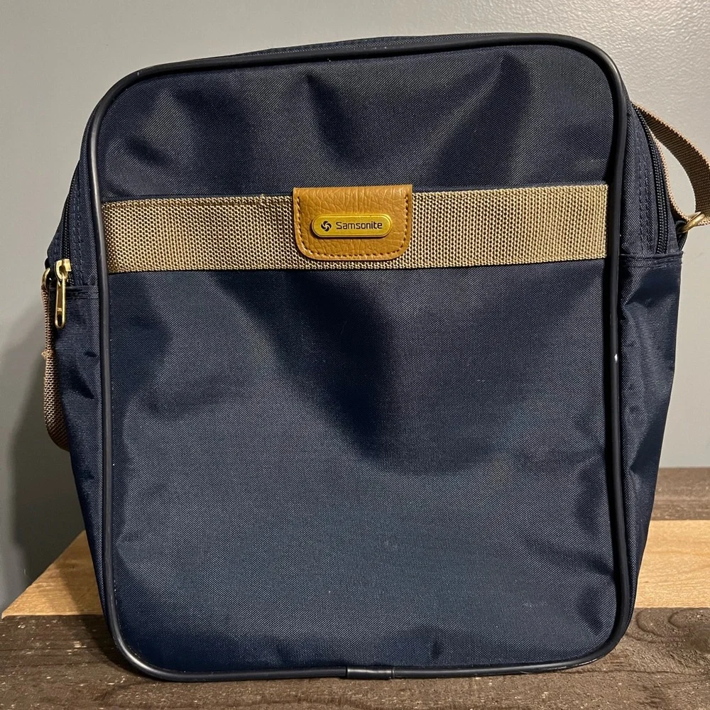 Samsonite Navy Blue tote bag/luggage