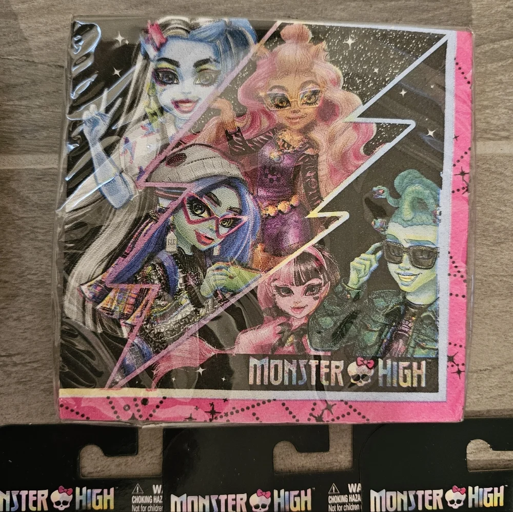 MONSTER HIGH Birthday Party Bundle NWT