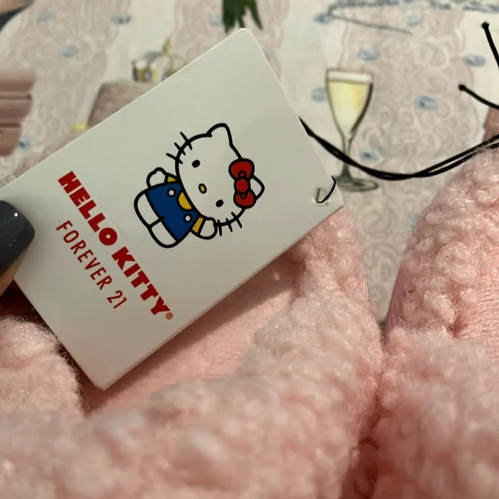 Hello Kitty keep your