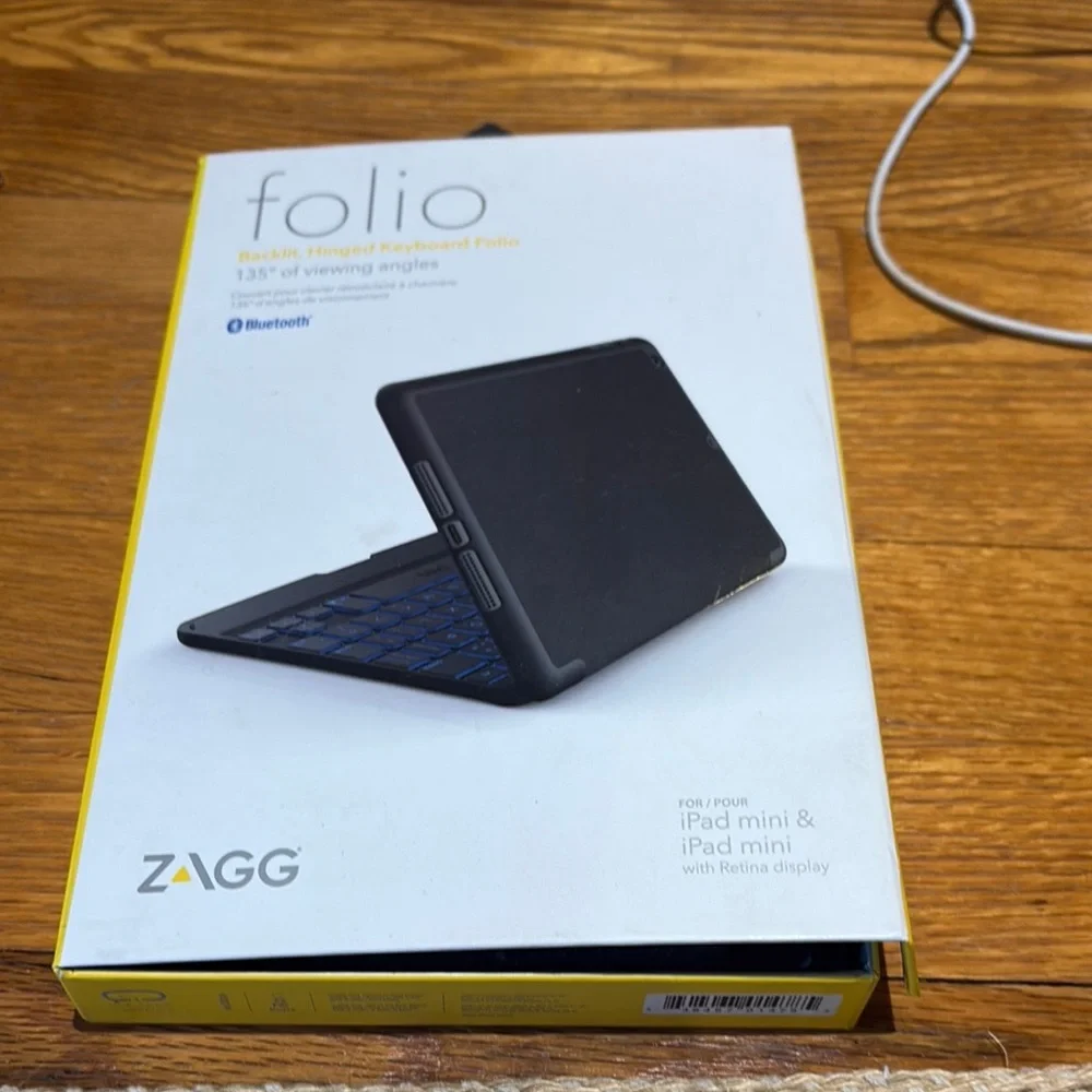 Folio Black Bluetooth Keyboard Case for iPad Mini